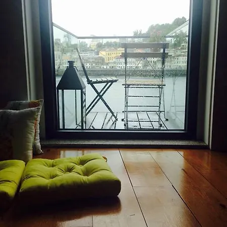 Waterfront Douro | The River Flat * Vila Nova de Gaia